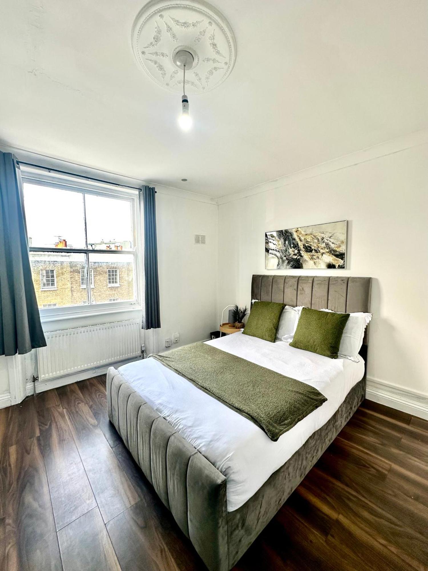 Spacious 4- Bedroom Flat! Kings Cross, St Pancras Apartament *
