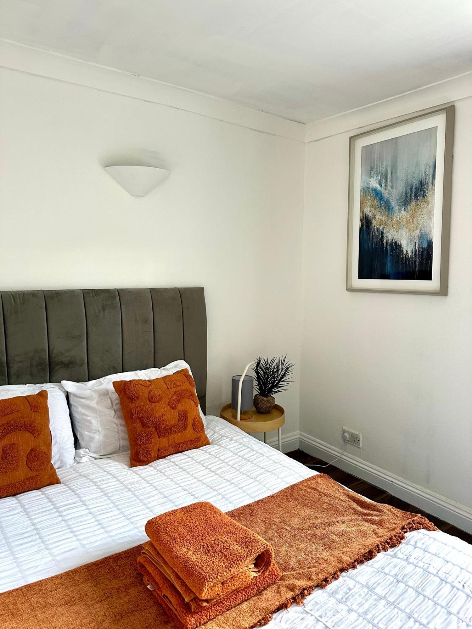 Apartament Spacious 4- Bedroom Flat! Kings Cross, St Pancras