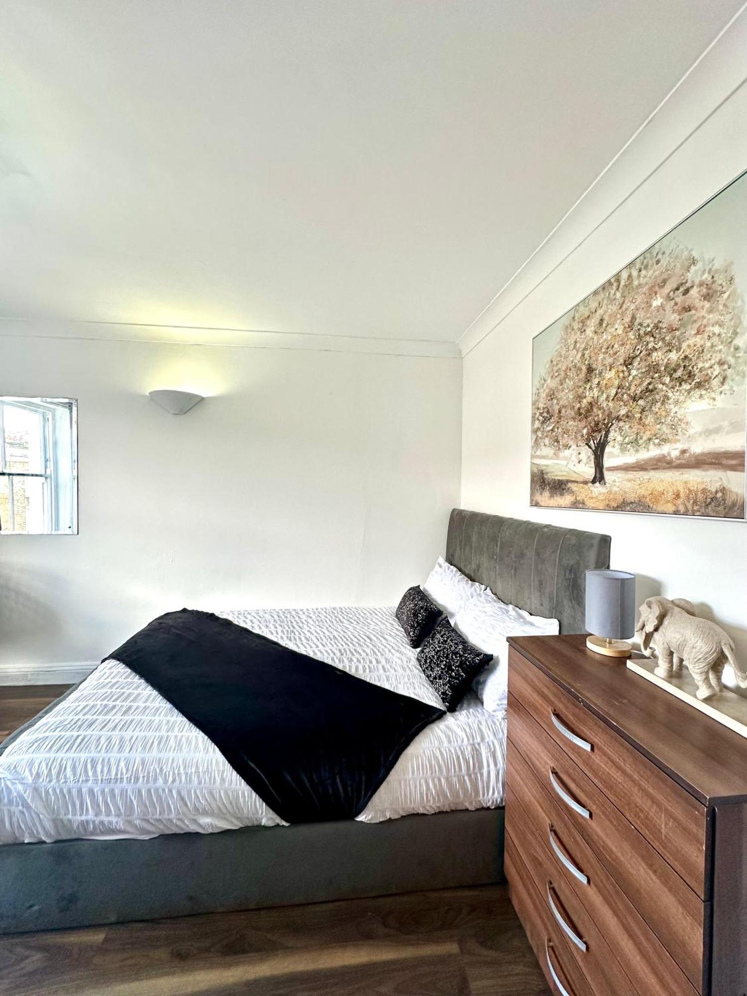 Spacious 4- Bedroom Flat! Kings Cross, St Pancras Appartamento Londra