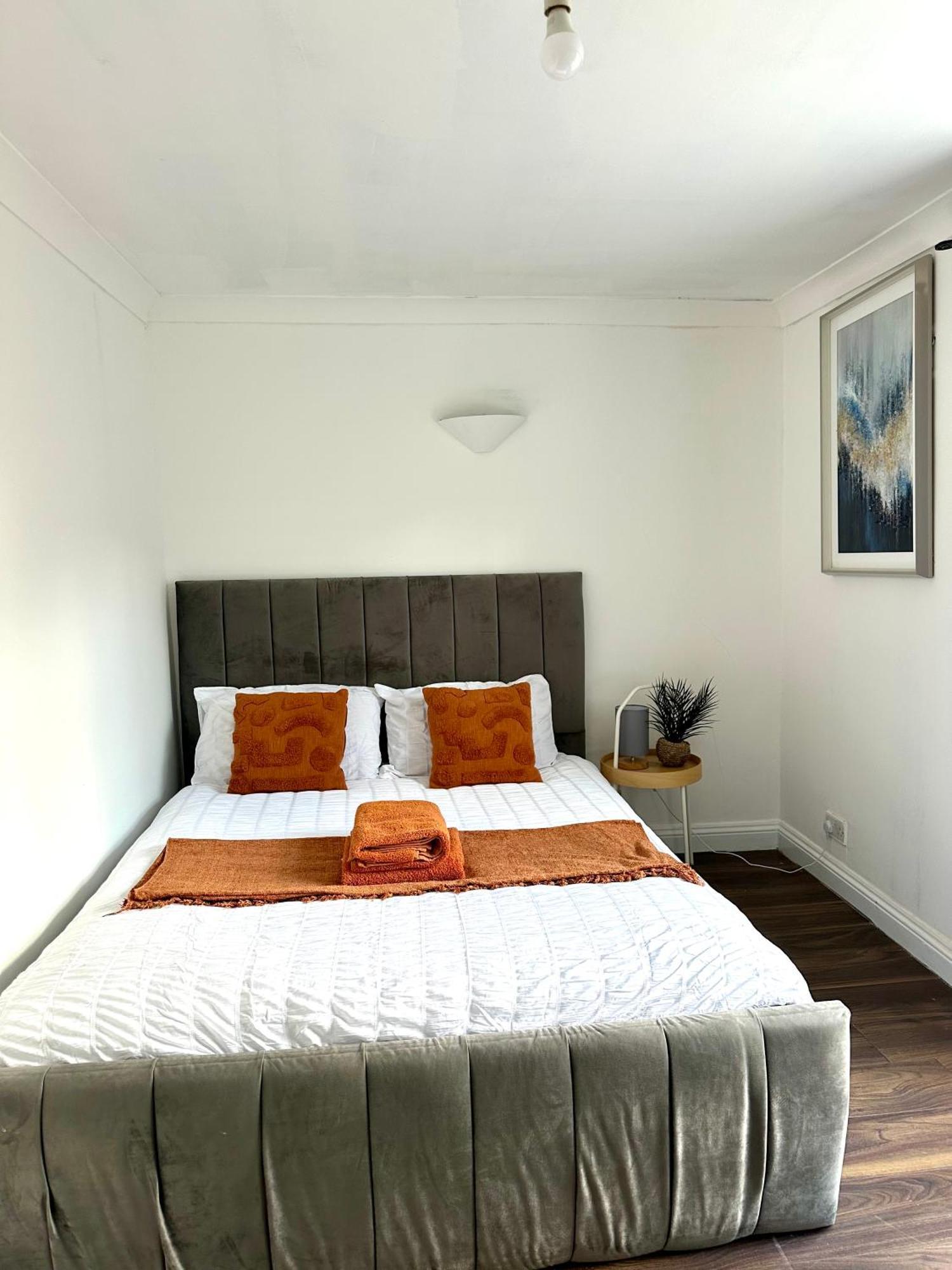 Spacious 4- Bedroom Flat! Kings Cross, St Pancras