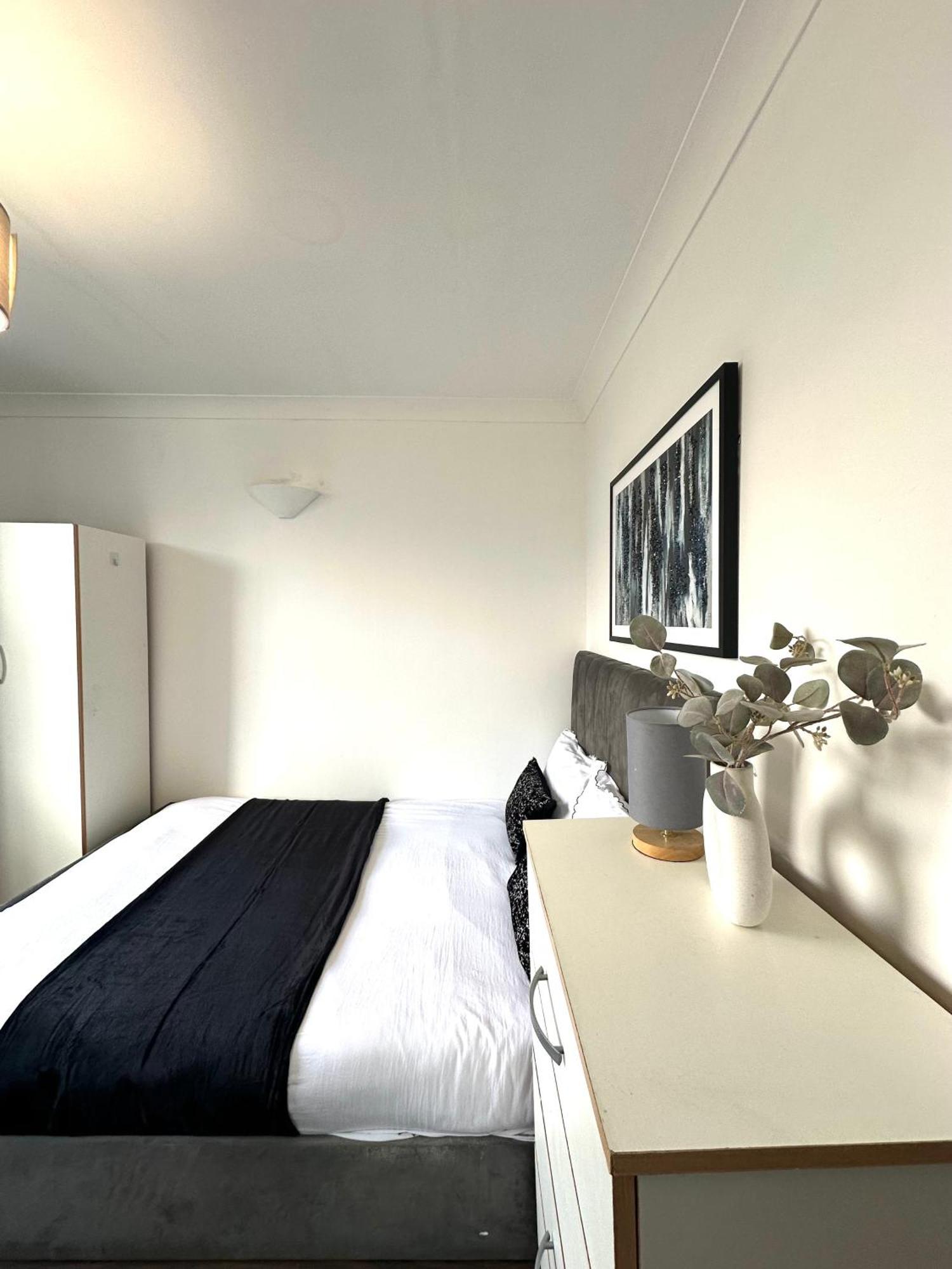 Spacious 4- Bedroom Flat! Kings Cross, St Pancras * Londra